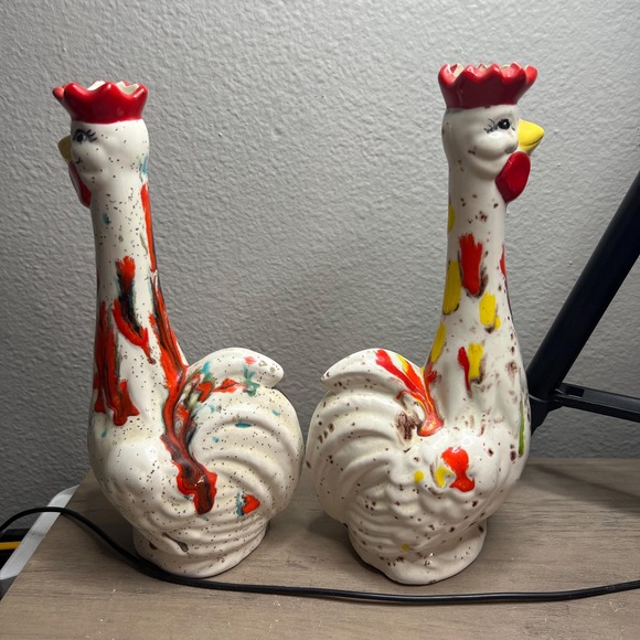 Vintage 1971 Hand-Painted‎ Mid-Century Rooster Pair Splatter Glaze Ceramic Vases - Picture 1 of 8